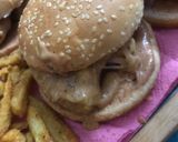 A picture of step 7 of Zinger burger 🍔.