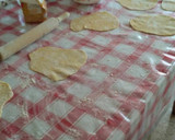 Foto del paso 3 de la receta: Orejas de carnaval sin azúcar