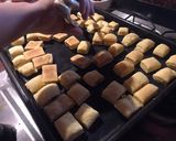 Foto del paso 2 de la receta: Galletitas de albahaca y ajo, en masa de hojaldre