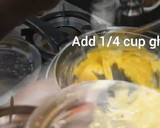 நெய் மைசூர் பாக்(Ghee mysorepak recipe in tamil) ரெசிபி ஸ்டேப் 3 புகைப்படம்
