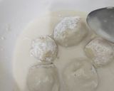 Foto langkah ke 5 dari resep Bola tape isi coklat.