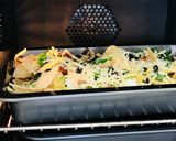 A picture of step 4 of # Football seasonLoaded Nachos.