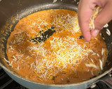 A picture of step 4 of Nuna's Creamy Tomato Pasta.
