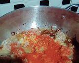 A picture of step 2 of Kofte ka salan.