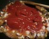A picture of step 3 of Linguine con ragú di polpo e porcini.