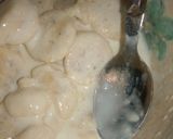 A picture of step 1 of Simple banana with milk.