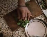 A picture of step 1 of Amaranth leaves Sasive.