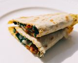 Foto del paso 8 de la receta: Wrap de Tortilla! 🌯🍅🌿🍳