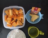 Foto langkah ke 1 dari resep Bakpao Kabocha (Labu Kuning) isi Ayam Kecap.