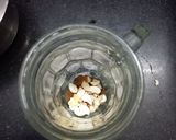 A picture of step 3 of Rose vanilla faluda.