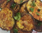 A picture of step 3 of Vangya che kap (crisp Brinjal Slices).