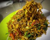 Foto langkah ke 4 dari resep Mie goreng simple.