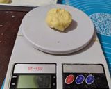 Foto langkah ke 5 dari resep Roti sosis.