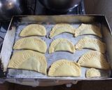 Foto del paso 9 de la receta: Empanadas dulces de chocolate y dulce de leche 🍫🥟