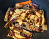Hình bước làm 4 của món Cà Tím Cà Rốt Đậu Hũ Sốt Teriyaki