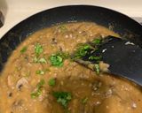 Foto langkah ke 4 dari resep Diet Hamburger steak with mushroom gravy (western).