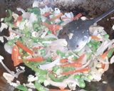 A picture of step 3 of Street style hakka noodles.