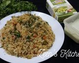 A picture of step 4 of Chicken and Kasuri Methi Fried Rice.