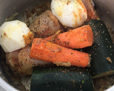 Foto del paso 3 de la receta: Couscous con verduras y muslitos de pollo