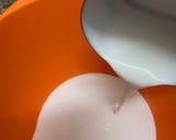 A picture of step 2 of Mango cream dessert.