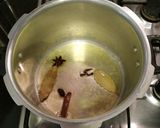 A picture of step 4 of Waghareli khichdi.
