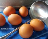 Foto langkah ke 1 dari resep Telur ceplok kecap manis.