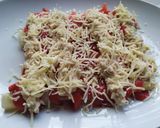 Foto del paso 3 de la receta: Espárragos gratinados con pimientos y atún