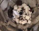 A picture of step 2 of Tiger nut and coconut drink.