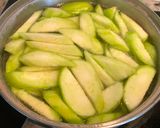 Hình bước làm 1 của món Canh Mướp Thịt Bằm