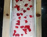 A picture of step 2 of Fresh Strawberry Cake.