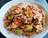 รูปขั้นตอนการทำที่ 4 ของ คั่วไข่ใส่แหนมและหมูยอ