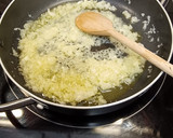 Foto del paso 3 de la receta: Tosta de revuelto de setas