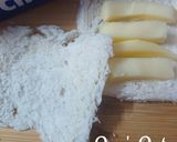 A picture of step 1 of Bread Cheese Pockets.