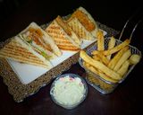 A picture of step 6 of Crispy Club Sandwich.