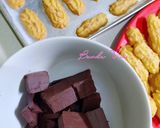 Foto langkah ke 6 dari resep Sweet Cheesy Choco Cookies.