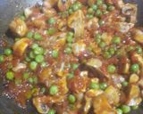 A picture of step 5 of Matar Mushroom.