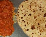 A picture of step 6 of Potato paratha.