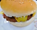 صورة لخطوة 1 من وصفة همبرغر مع جبنة شيدر Cheese Burger 🍔