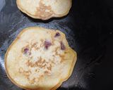 બનાના ચેરી પેનકેક(Banana cherry pancake recipe in Gujarati) રેસીપી સ્ટેપ4ફોટો