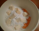 Áfonyás, eperhabos sütemény recept fázis 2 fotója