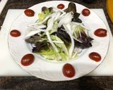 Foto del paso 2 de la receta: Ensalada de brotes salmón aguacate y aderezo VIDALIM