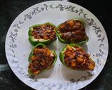 भरलेली सिमला मिरची (bharli shimla mirchi recipe in marathi) रेसिपी स्टेप 3 फोटो 
