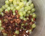 A picture of step 1 of Spiced gooseberry chutney.