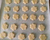 Foto langkah ke 4 dari resep Kue Bangkit Khas Riau.