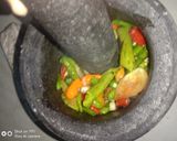 Foto langkah ke 2 dari resep Sambel cumi asin.