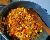 Foto langkah ke 5 dari resep Mie Goreng Oseng.