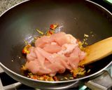 รูปขั้นตอนการทำที่ 1 ของ กะเพราอกไก่