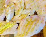A picture of step 4 of Juicy chicken breast with zucchini.