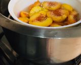 A picture of step 9 of Canned Peaches.