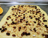 Foto del paso 5 de la receta: Rosca de Pascua con pasas y nueces